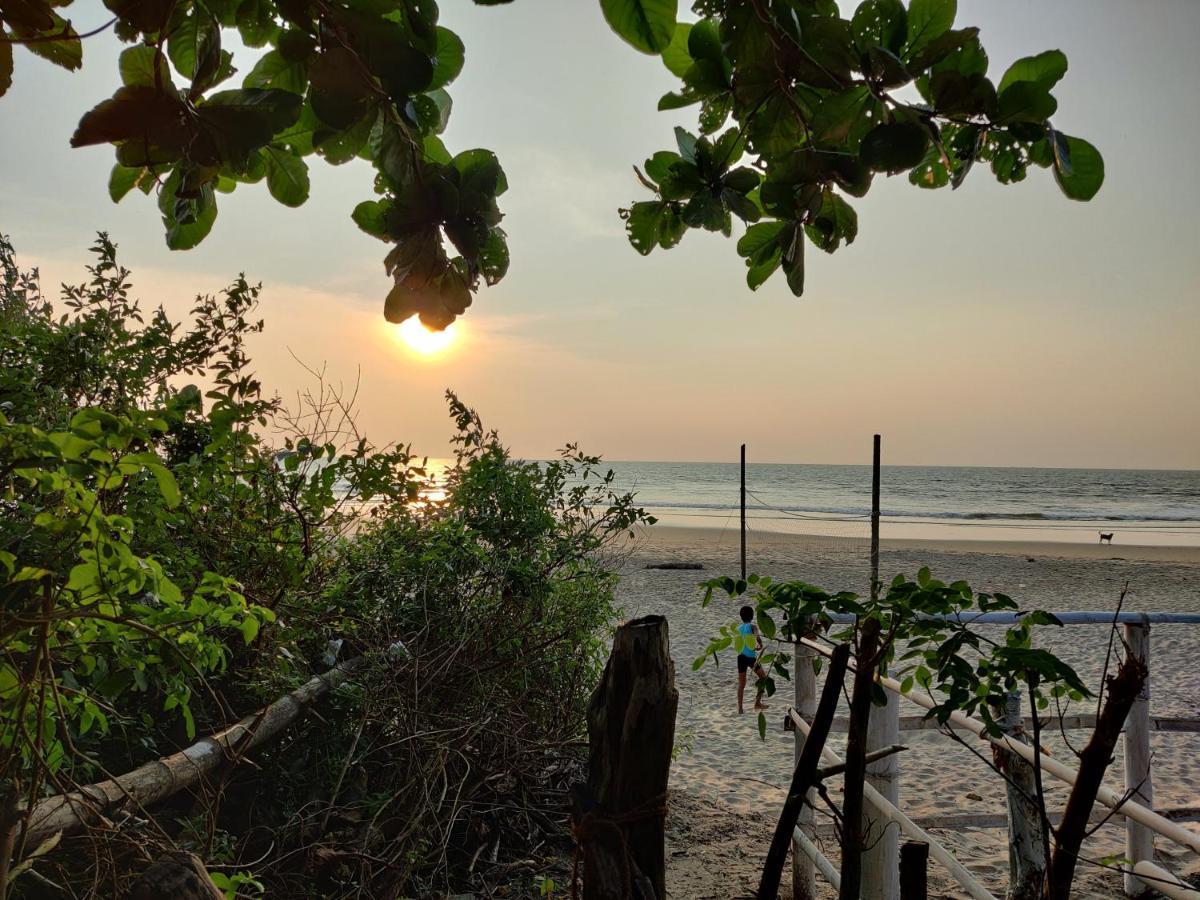 Surya Beach Cafe And Stay Gokarna  Dış mekan fotoğraf