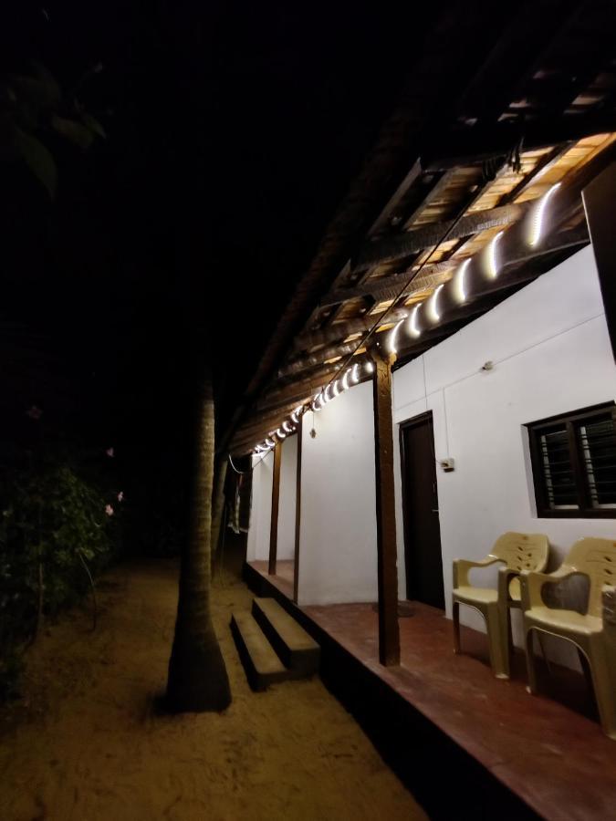Surya Beach Cafe And Stay Gokarna  Dış mekan fotoğraf