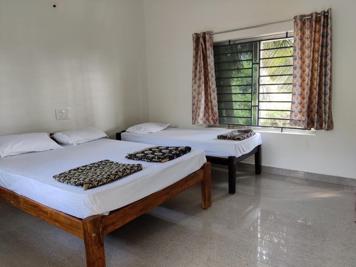 Surya Beach Cafe And Stay Gokarna  Dış mekan fotoğraf